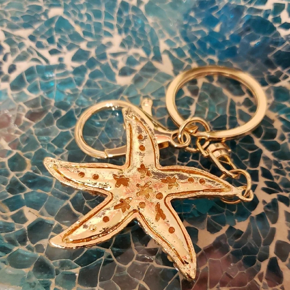 Gold Starfish Keychain with Rhinestones - Picture 5 of 5